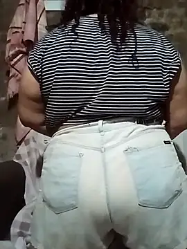 Snapshot of artemisabbw chatting on 03.28.26 artemisabbw online show from 03.28.26