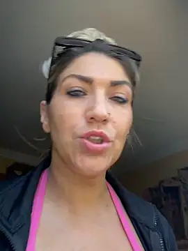 LittleMissEeve online show from 11.05.25