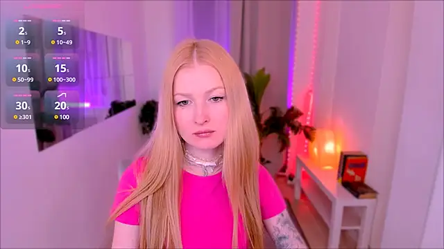 Laly Peach online show from 03.09.25