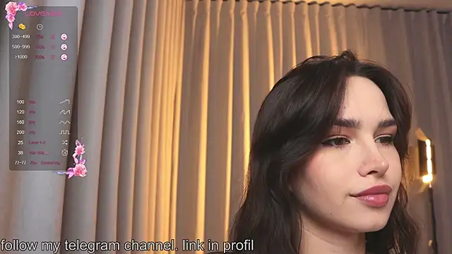 Snapshot of stefannichka chatting on 12.18.25 stefannichka online show from 12.18.25