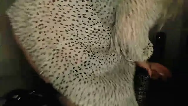 Snapshot of THESensualhorny chatting on 03.07.25 THESensualhorny online show from 03.07.25