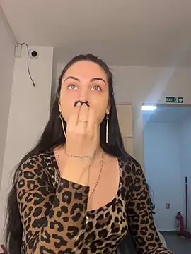 Snapshot of MeganHopeX chatting on 12.17.24 MeganHopeX online show from 12.17.24