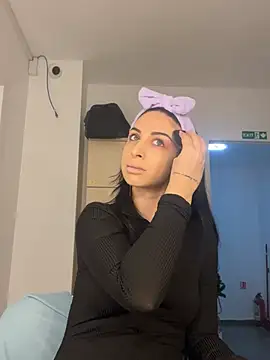 Snapshot of MeganHopeX chatting on 12.22.24 MeganHopeX online show from 12.22.24