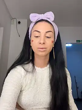 Snapshot of MeganHopeX chatting on 01.04.25 MeganHopeX online show from 01.04.25