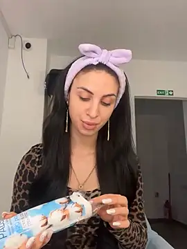 Snapshot of MeganHopeX chatting on 01.11.25 MeganHopeX online show from 01.11.25