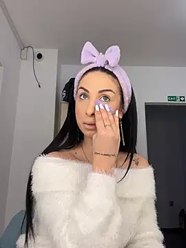 Snapshot of MeganHopeX chatting on 01.15.25 MeganHopeX online show from 01.15.25