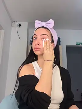 Snapshot of MeganHopeX chatting on 01.24.25 MeganHopeX online show from 01.24.25