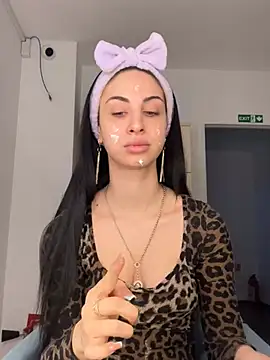 Snapshot of MeganHopeX chatting on 01.25.25 MeganHopeX online show from 01.25.25