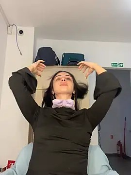 Snapshot of MeganHopeX chatting on 02.04.25 MeganHopeX online show from 02.04.25