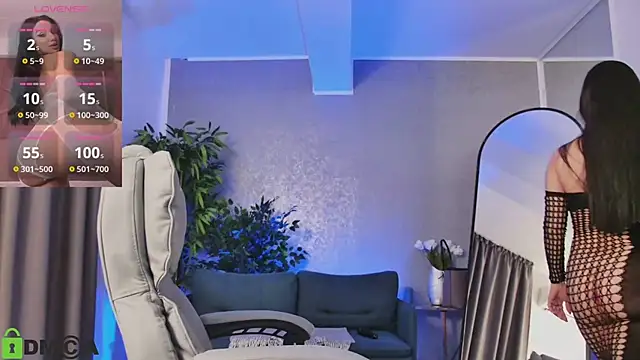 Snapshot of MeganHopeX chatting on 03.08.25 MeganHopeX online show from 03.08.25