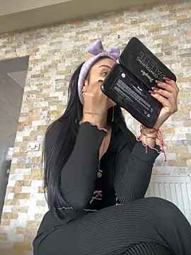 Snapshot of MeganHopeX chatting on 03.19.25 MeganHopeX online show from 03.19.25