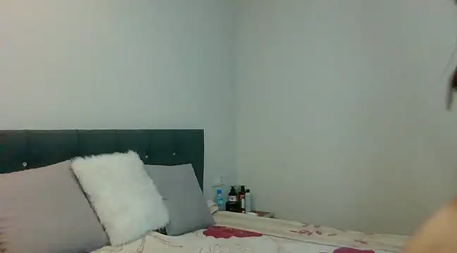 Snapshot of MonikaXXJoy chatting on 02.12.25 MonikaXXJoy online show from 02.12.25