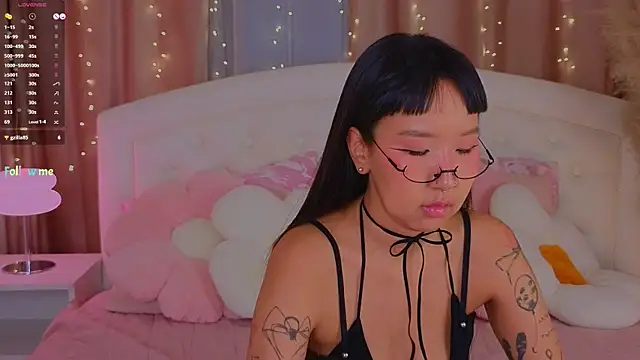 Snapshot of a11yson chatting on 02.22.25 a11yson online show from 02.22.25