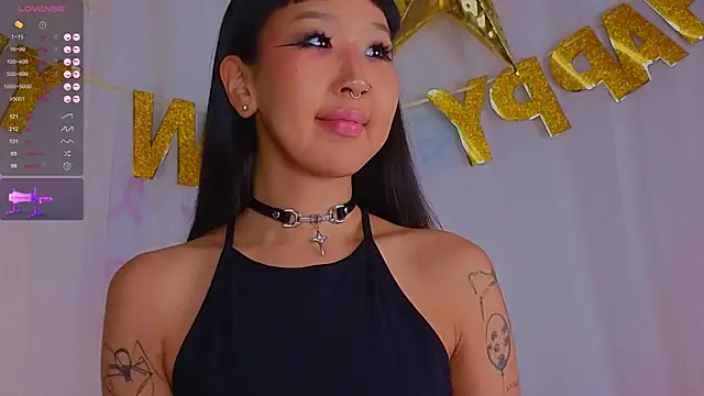 Snapshot of a11yson chatting on 12.04.25 a11yson online show from 12.04.25