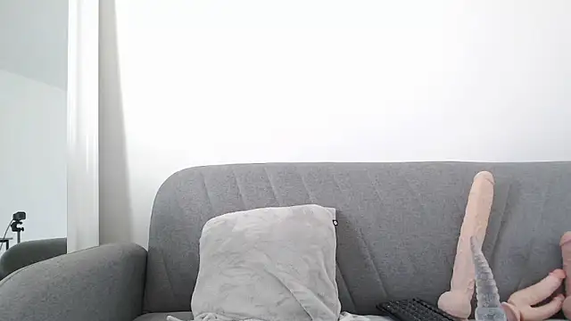 Snapshot of nicole_98 chatting on 10.08.25 nicole 98 online show from 10.08.25