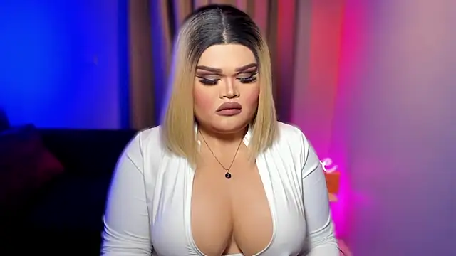 KarolinaThompson online show from 03.05.25