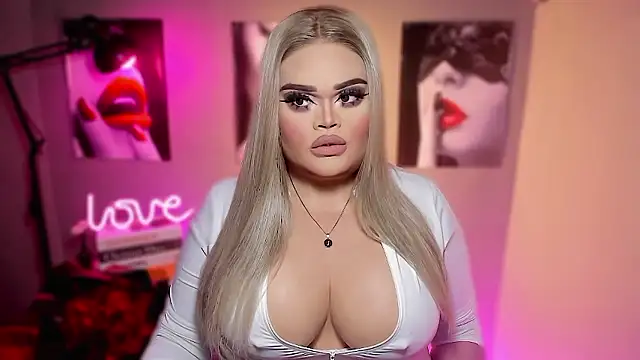 Snapshot of KarolinaThompson chatting on 01.11.26 KarolinaThompson online show from 01.11.26