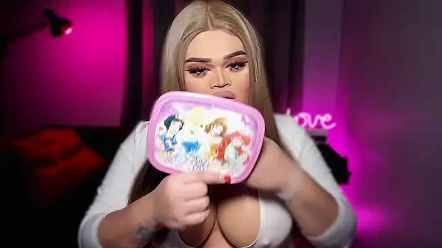 Snapshot of KarolinaThompson chatting on 02.07.26 KarolinaThompson online show from 02.07.26