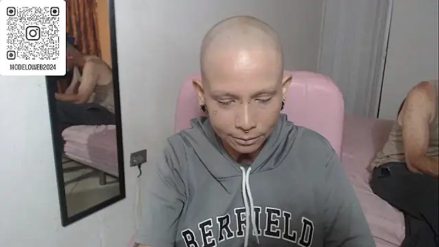 moon cat85 online show from 02.17.25