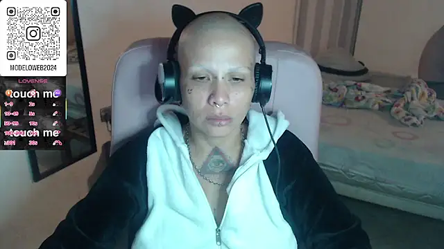 moon cat85 online show from 03.08.25