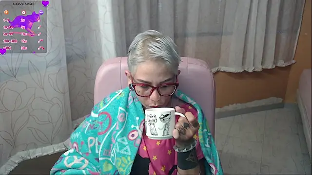 moon cat85 online show from 06.20.26