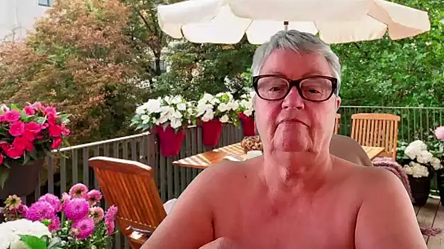 GrannyChrissy68 online show from 07.07.26