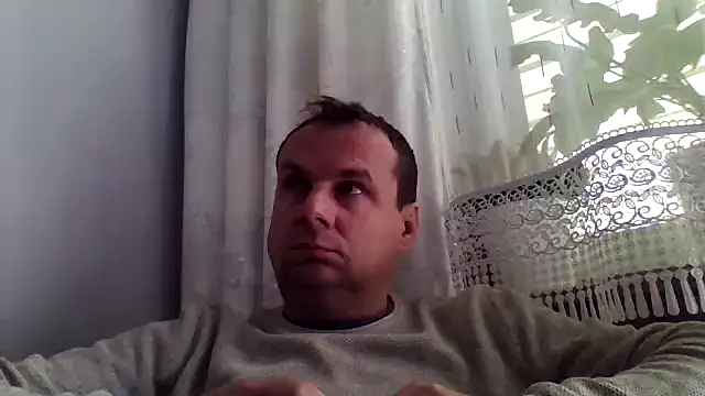 Snapshot of grzes19763 chatting on 06.15.26 grzes19763 online show from 06.15.26