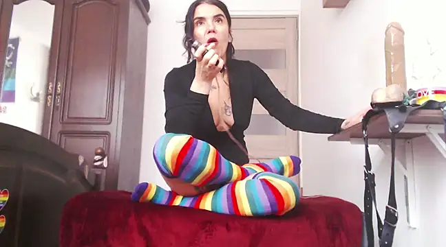 Snapshot of Goddess_Inanna chatting on 02.05.25 Goddess Inanna online show from 02.05.25