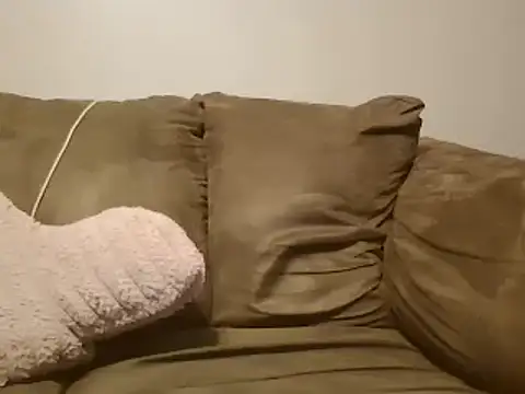 Snapshot of beautylovess chatting on 03.21.25 beautylovess online show from 03.21.25