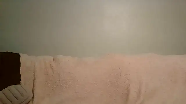 Snapshot of beautylovess chatting on 09.29.25 beautylovess online show from 09.29.25