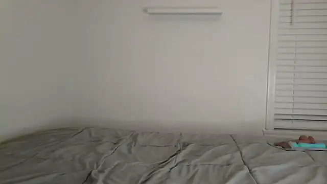 Snapshot of beautylovess chatting on 11.07.25 beautylovess online show from 11.07.25