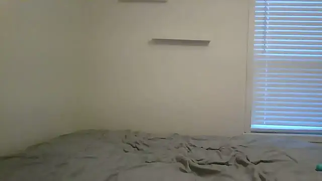 Snapshot of beautylovess chatting on 11.11.25 beautylovess online show from 11.11.25