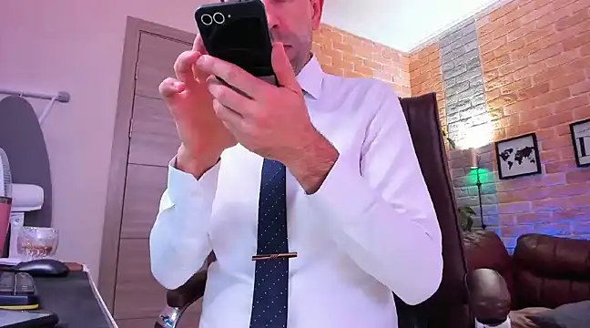 SteveTiger online show from 01.23.25