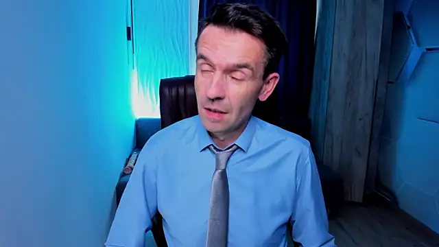 SteveTiger online show from 10.13.25