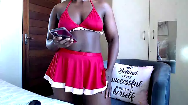 Snapshot of FitSelina66 chatting on 03.22.25 FitSelina66 online show from 03.22.25