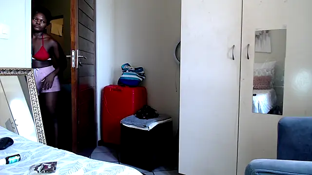 Snapshot of FitSelina66 chatting on 03.22.25 FitSelina66 online show from 03.22.25