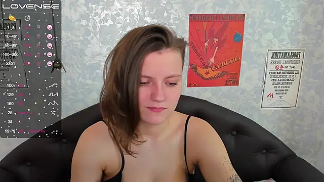 Snapshot of MelindaTin chatting on 03.17.25 MelindaTin online show from 03.17.25