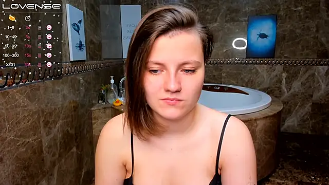 MelindaTin online show from 10.31.25