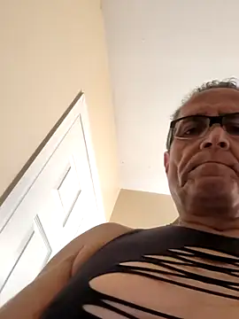 bobby69cock online show from 11.16.25