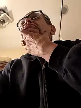 bobby69cock online show from 02.12.26