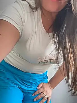 Ixchel Anaid online show from 04.21.26