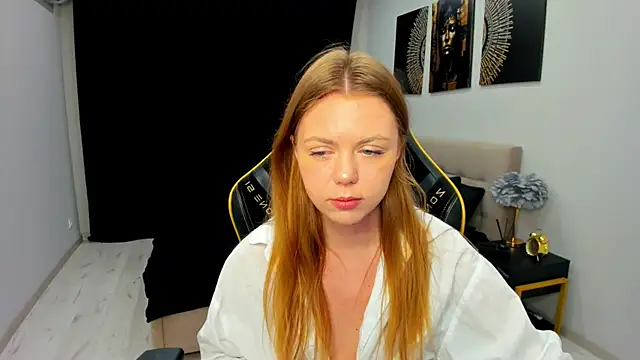 Strawberrye online show from 06.17.26