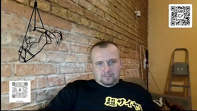 Snapshot of MrWhitePL chatting on 11.04.25 MrWhitePL online show from 11.04.25