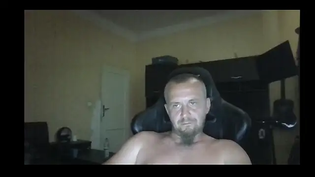 Snapshot of MrWhitePL chatting on 06.29.26 MrWhitePL online show from 06.29.26