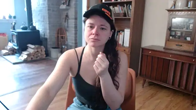 MarcyJones online show from 02.25.25