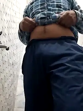 Snapshot of indianSmartboy chatting on 11.23.25 indianSmartboy online show from 11.23.25