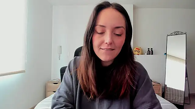 molly marmalade  online show from 03.19.25