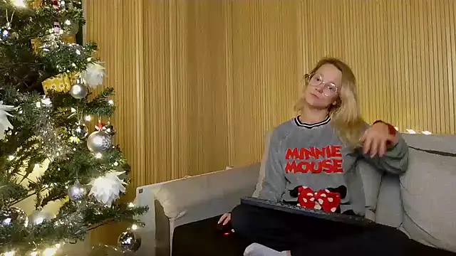 little-leni online show from 12.06.24