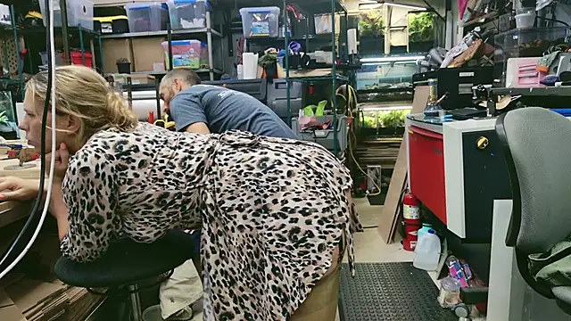 Snapshot of wifenheels chatting on 10.03.25 wifenheels online show from 10.03.25