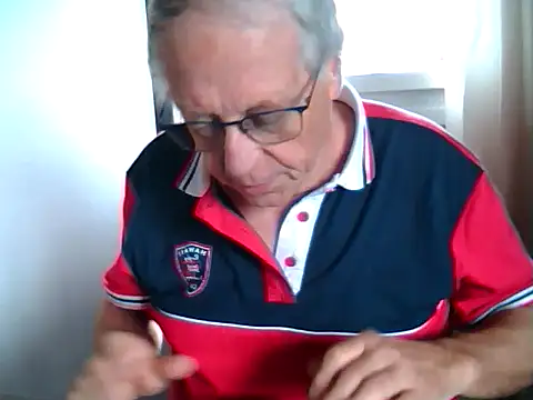 Snapshot of johnjohn622662 chatting on 09.23.25 johnjohn622662 online show from 09.23.25